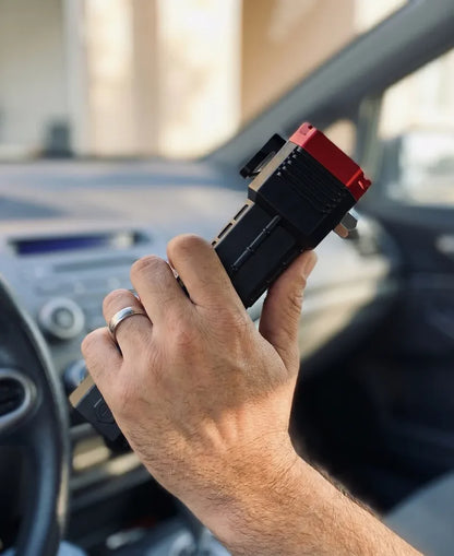 *PAGA 1 y LLÉVATE 2* Linterna Indestructible Súper Potente 6 en 1 PowerLUMEN™